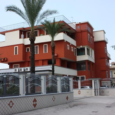 נולה Hotel Il Giardino Degli Aranci מראה חיצוני תמונה