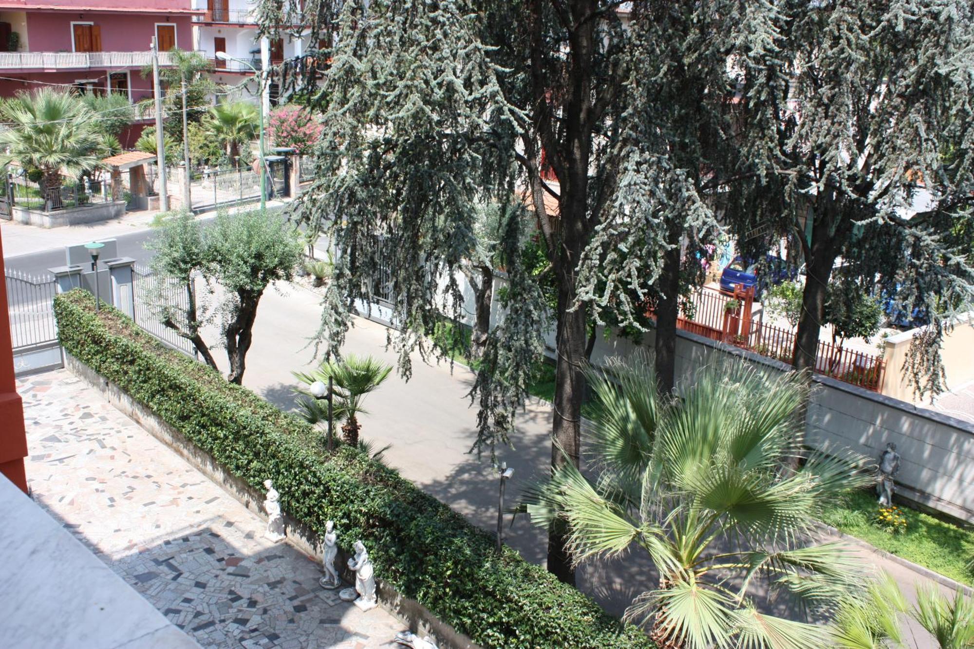 נולה Hotel Il Giardino Degli Aranci מראה חיצוני תמונה