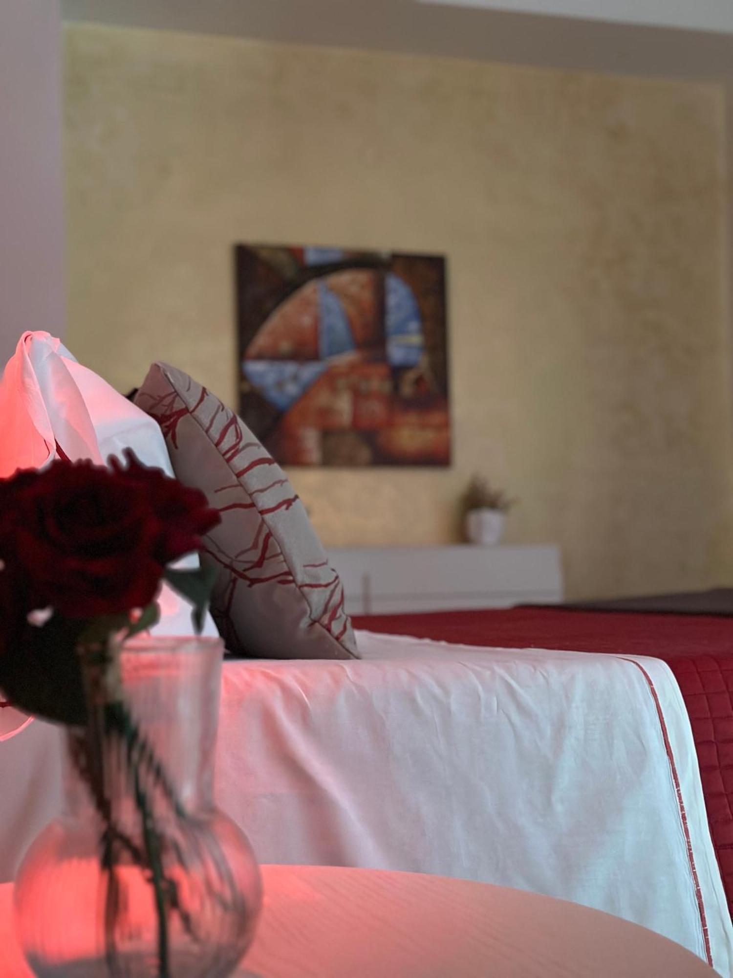 נולה Hotel Il Giardino Degli Aranci מראה חיצוני תמונה