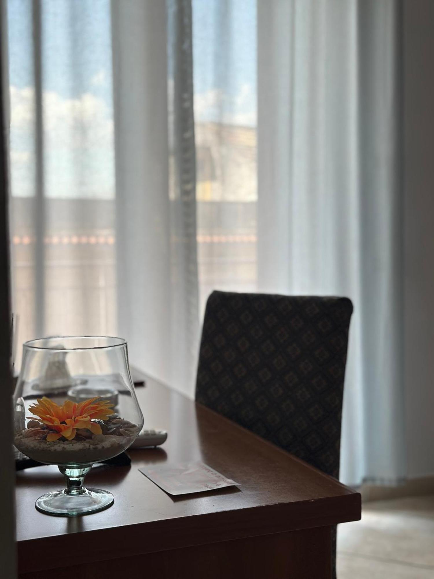 נולה Hotel Il Giardino Degli Aranci מראה חיצוני תמונה