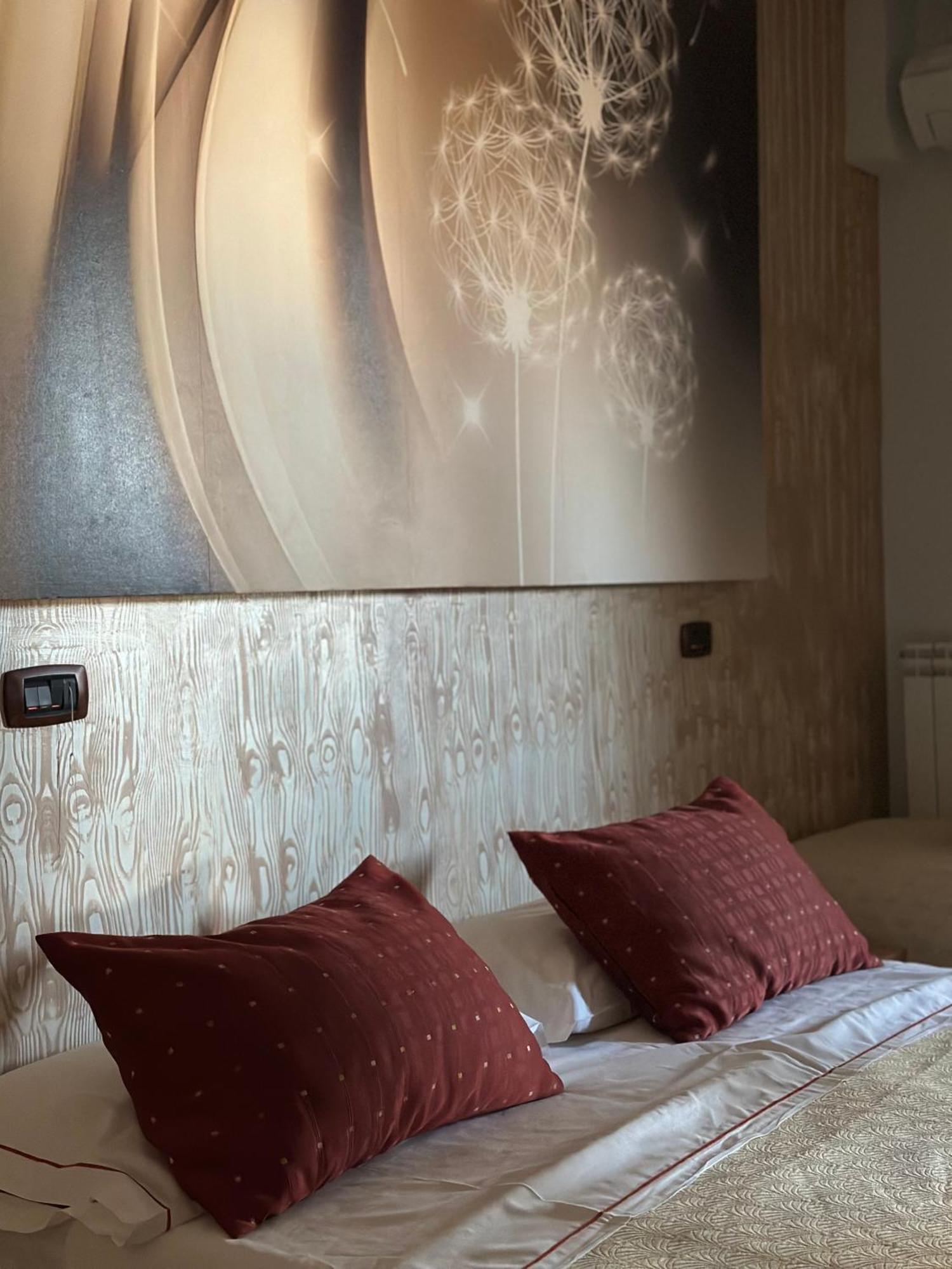 נולה Hotel Il Giardino Degli Aranci מראה חיצוני תמונה