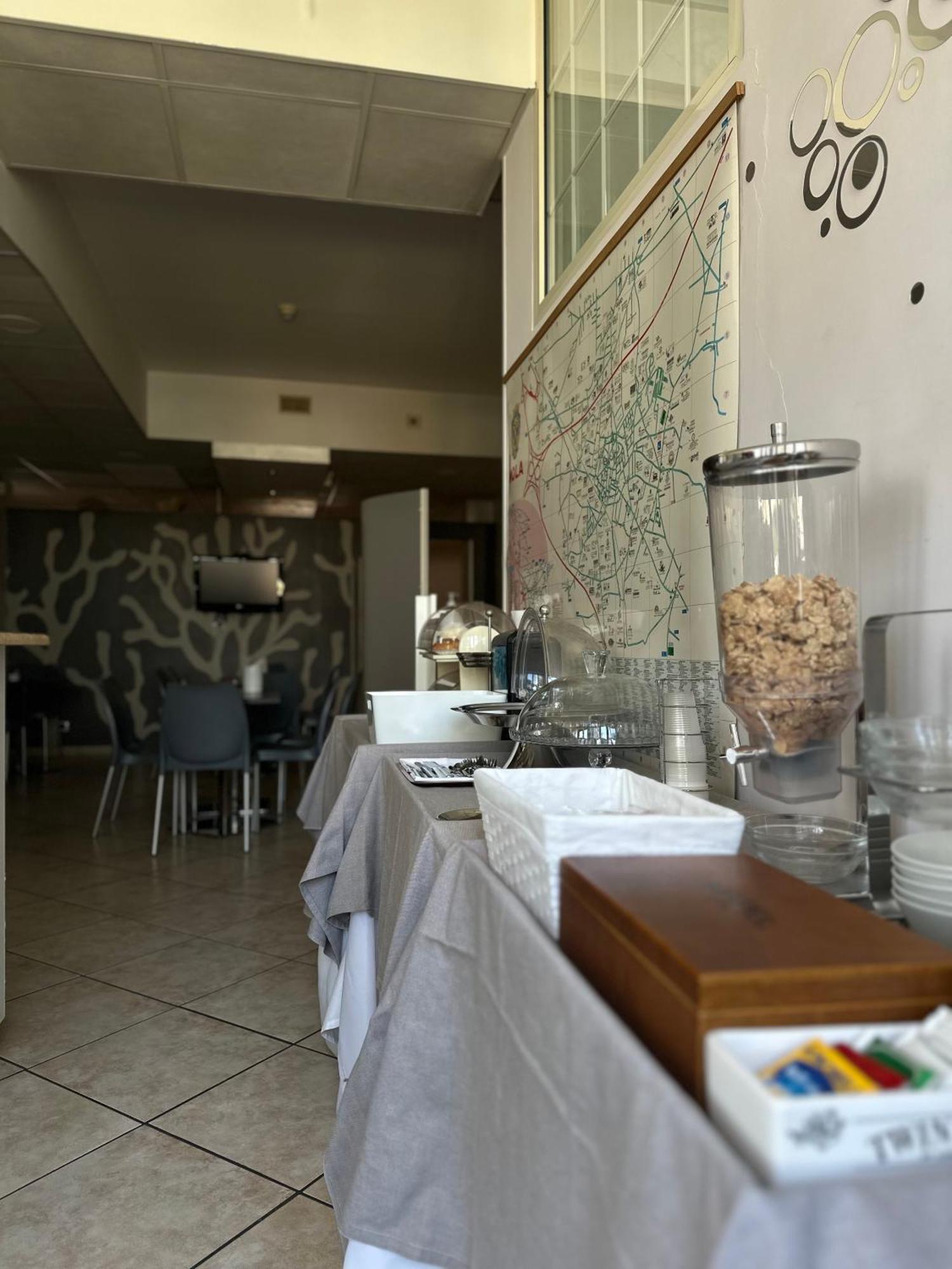 נולה Hotel Il Giardino Degli Aranci מראה חיצוני תמונה